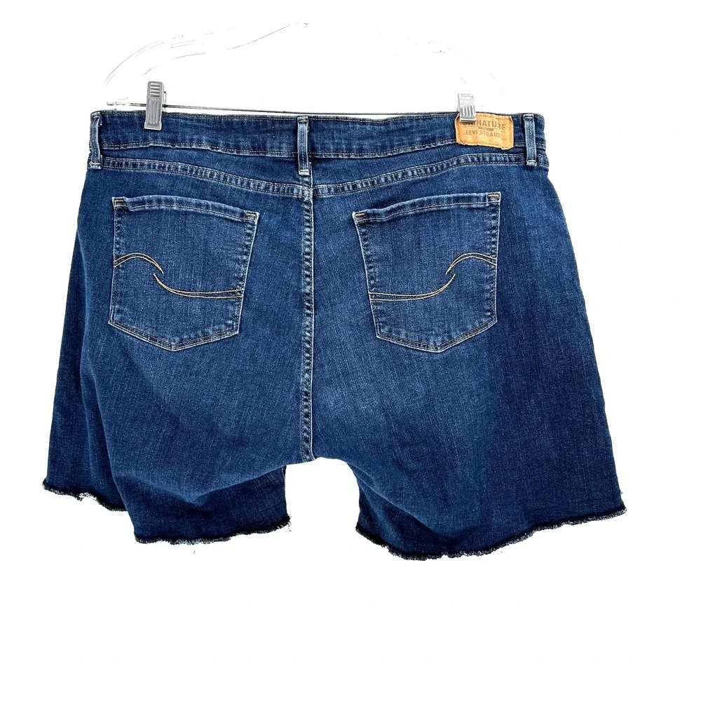 Levi's Signature Mid Rise Shorts Women's Size 18 Stretch Cowgirl Western Country